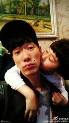 天天爸爸张亮个人资料,天天爸爸的阳光魅力与育儿智慧